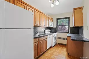 90-55 Shore Pkwy, Howard Beach, NY 11414 - Photo 3