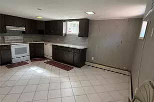 60 Wheatfield Ln, Commack, NY 11725 - Photo 3