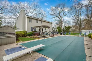 41 Northumberland Dr, Shoreham, NY 11786 - Photo 33