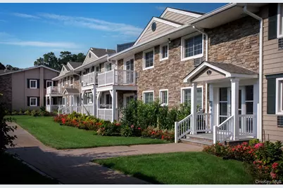 9 Williams Boulevard #17-2F, Lake Grove, NY 11755 - Photo 1