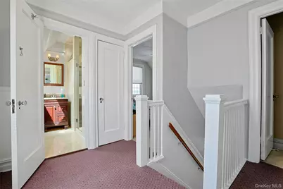 523 N Broadway, Yonkers, NY 10701 - Photo 25