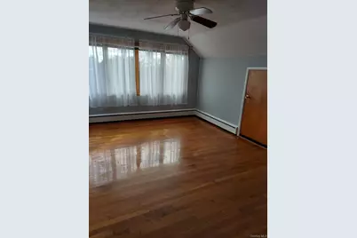 280 S Bayview Avenue, Amityville, NY 11701 - Photo 43