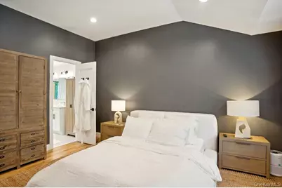 4 Squaw Road, East Hampton, NY 11937 - Photo 15