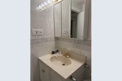 519 Fowler Avenue #1st Floor, Franklin Square, NY 11010 - Photo 15