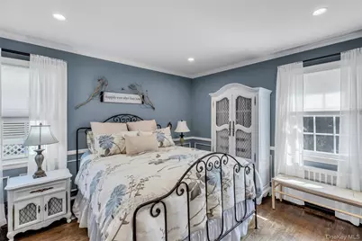 1800 Gormley Avenue, Merrick, NY 11566 - Photo 13