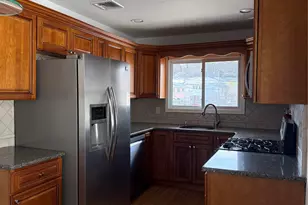 17 Valerie Dr, Yonkers, NY 10703 - Photo 3