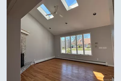 2689 Cedar Court, Oceanside, NY 11572 - Photo 5