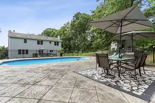 4 Clancy Farms Ct, Stony Point, NY 10980 - Photo 5