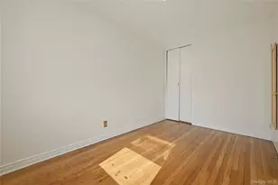 196-32 Pompeii Ave, Hollis, NY 11423 - Photo 25