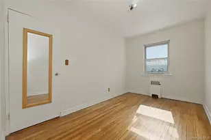 196-32 Pompeii Ave, Hollis, NY 11423 - Photo 23