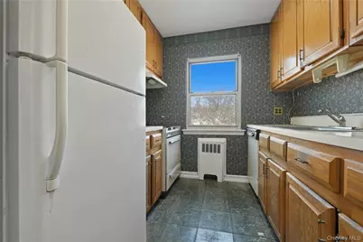 196-32 Pompeii Avenue #2C, Hollis, NY 11423 - Photo 13