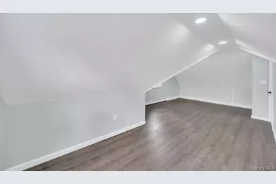 108 Lido Parkway, Lindenhurst, NY 11757 - Photo 19