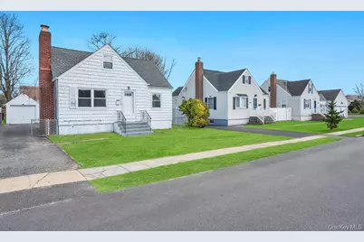 108 Lido Parkway, Lindenhurst, NY 11757 - Photo 1