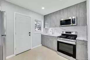 108 Lido Pkwy, Lindenhurst, NY 11757 - Photo 11