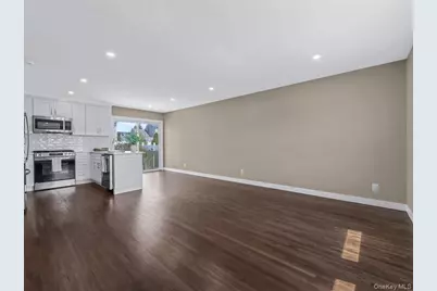 207 N Nassau Avenue, Massapequa, NY 11758 - Photo 3