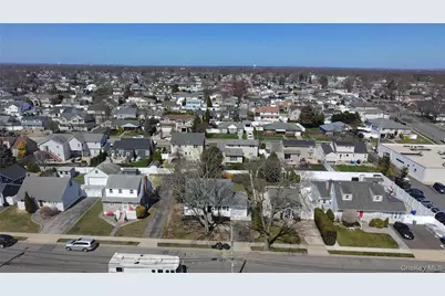 207 N Nassau Avenue, Massapequa, NY 11758 - Photo 21
