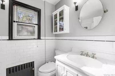 280 Knollwood Road, White Plains, NY 10607 - Photo 17