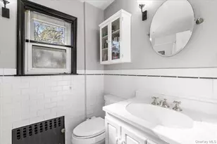 280 Knollwood Rd, White Plains, NY 10607 - Photo 17