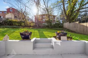 280 Knollwood Rd, White Plains, NY 10607 - Photo 29