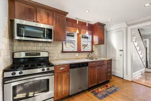 280 Knollwood Rd, White Plains, NY 10607 - Photo 13