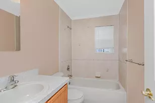 85 Admiral Ct, Bronx, NY 10473 - Photo 15