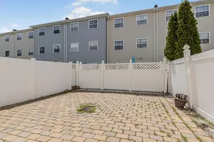 85 Admiral Ct, Bronx, NY 10473 - Photo 19
