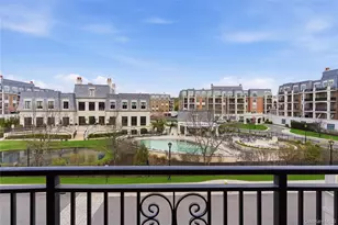 3000 Royal Ct, North Hills, NY 11040 - Photo 27