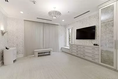 3000 Royal Court #3102, North Hills, NY 11040 - Photo 19