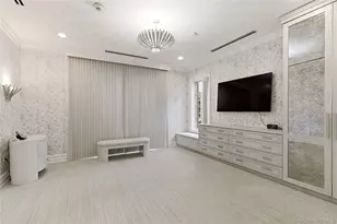 3000 Royal Ct, North Hills, NY 11040 - Photo 19