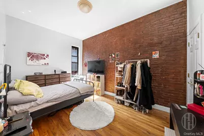 74 W 85th Street #5, New York, NY 10024 - Photo 9