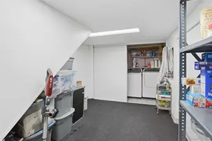 304 Parr Meadow Dr, Newburgh, NY 12550 - Photo 23