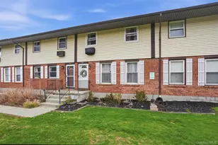 304 Parr Meadow Dr, Newburgh, NY 12550 - Photo 3