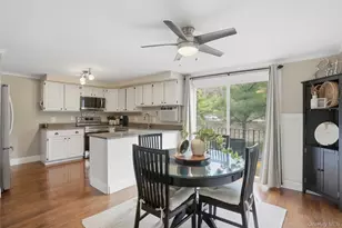 304 Parr Meadow Dr, Newburgh, NY 12550 - Photo 13