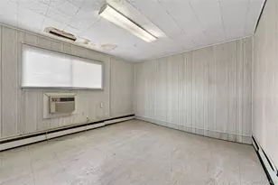 188 Amherst St, Hempstead, NY 11550 - Photo 9