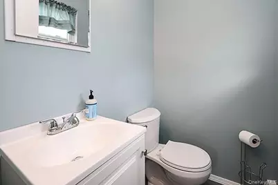 99 Ronkonkoma Boulevard, Centereach, NY 11720 - Photo 23