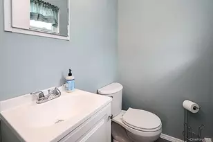 99 Ronkonkoma Blvd, Centereach, NY 11720 - Photo 23