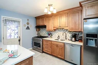 99 Ronkonkoma Boulevard, Centereach, NY 11720 - Photo 11
