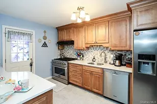99 Ronkonkoma Blvd, Centereach, NY 11720 - Photo 11