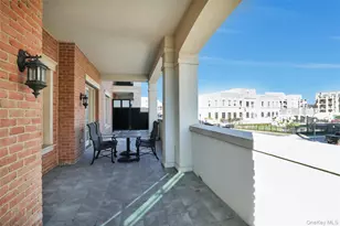 5000 Royal Ct, North Hills, NY 11040 - Photo 27