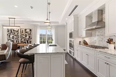 5000 Royal Court #5014, North Hills, NY 11040 - Photo 5