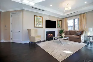 5000 Royal Ct, North Hills, NY 11040 - Photo 5