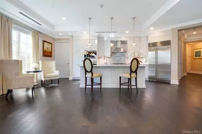 5000 Royal Court #5014, North Hills, NY 11040 - Photo 11