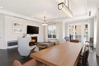 5000 Royal Court #5014, North Hills, NY 11040 - Photo 9