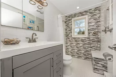 3017 Roxbury Road, Oceanside, NY 11572 - Photo 21