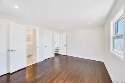 90 30th Street, Copiague, NY 11726 - Photo 33