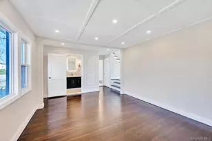 90 30th St, Copiague, NY 11726 - Photo 11