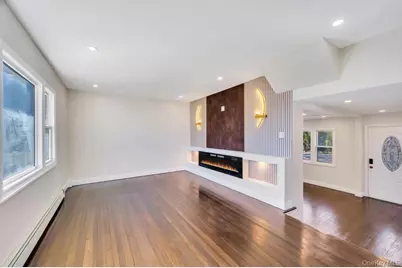 90 30th Street, Copiague, NY 11726 - Photo 13