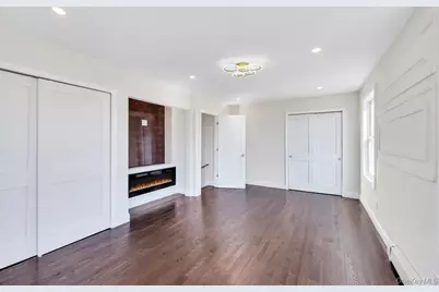 90 30th Street, Copiague, NY 11726 - Photo 37