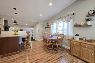 25 Peter Rd, Ronkonkoma, NY 11779 - Photo 7