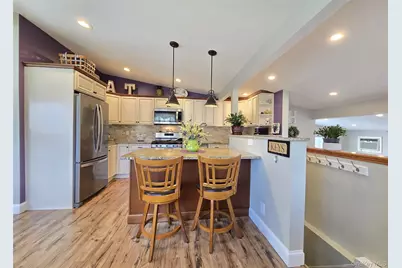 25 Peter Road, Ronkonkoma, NY 11779 - Photo 5